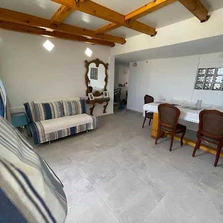 Antilio Chrisi Akti (Paros)