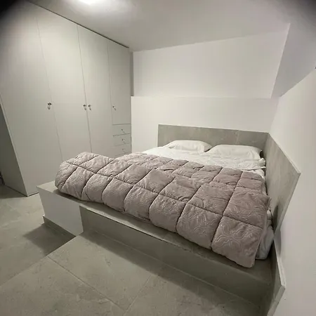 Antilio Apartment *